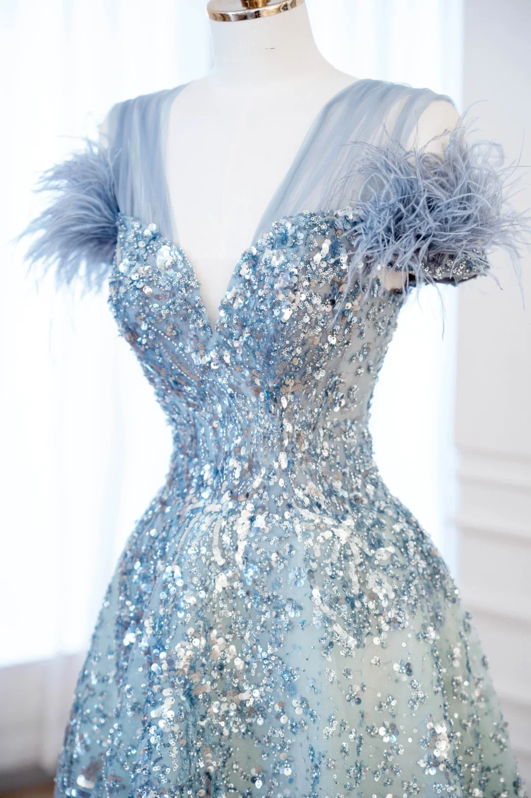 Elegant Glamour Ball Gown V Neckline Tulle Green Blue Prom Dress Party Dress Evening Dresses DP899 - Deanwangkt