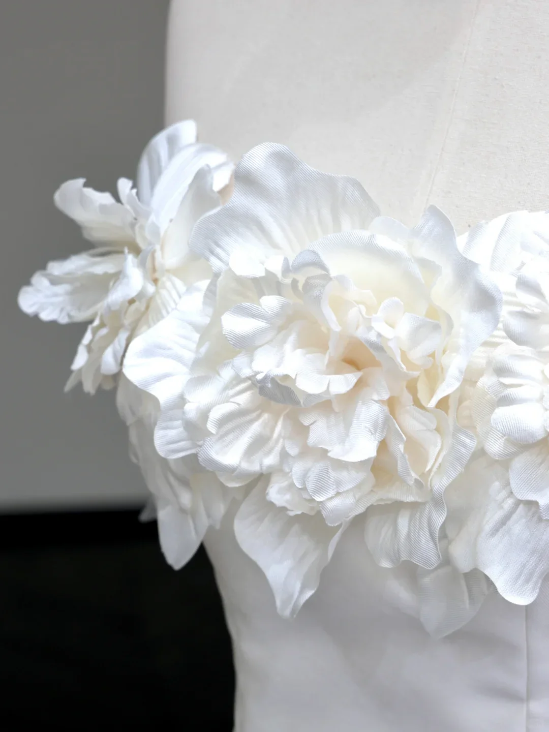 Unique Bridal Gown A line Strapless Satin White Wedding Dresses Minimalist Bridal Gowns DP796 - Deanwangkt