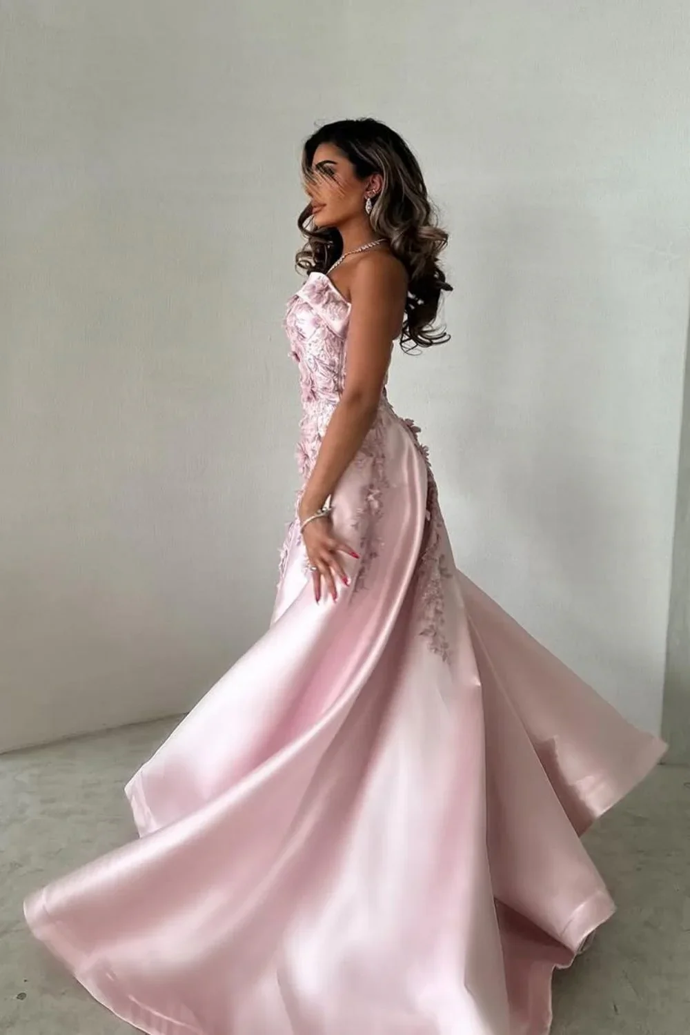 Elegant Pink A-Line Strapless Satin Party Dress with Appliques and Court Train DP243 - Deanwangkt