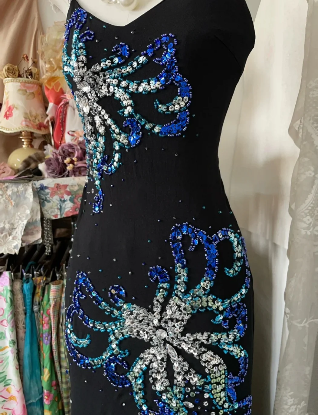 Elegant Spaghetti Strap Sheath Prom Dress Vintage Chiffon Sequin Black Formal Evening Dress DP2934 - Deanwangkt