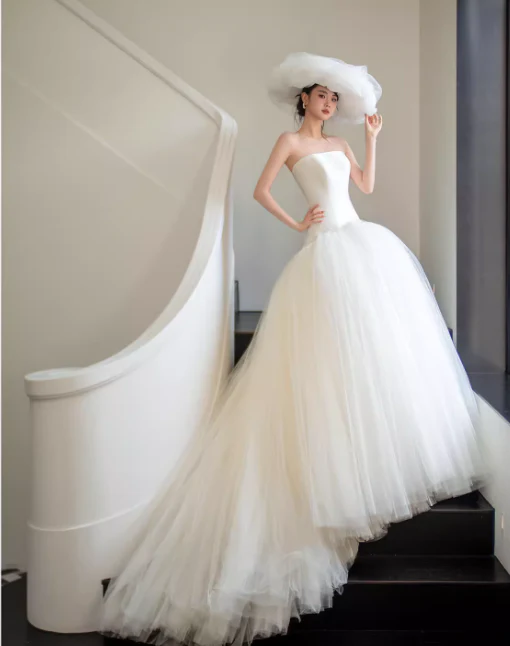 Elegant Strapless Ball Gown Tulle Long Luxury Wedding Dresses Ivory Satin Sleeveless Bridal Gowns DP3018 - Deanwangkt