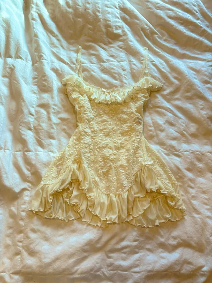 Vintage A line Spaghetti Straps Yellow Lace Short Mini Formal 8th Grade Homecoming Dress Summer Middle School Hoco Dresses Birthday Outfits W1164 - Deanwangkt