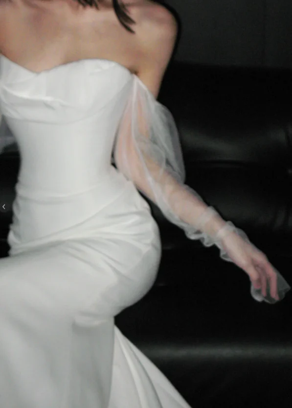 Elegant Off-the-shoulder Mermaid Long Wedding Dresses Chiffon White Bridal Gowns Long Sleeve Bridal Dresses DP3762 - Deanwangkt