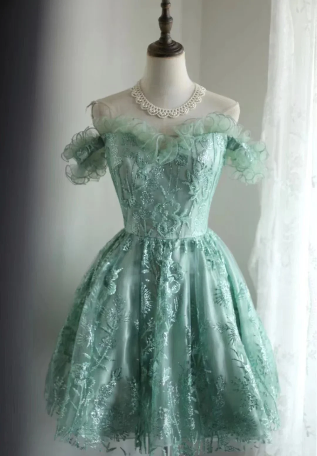 Vintage Ball Gown Off The Shoulder Green Lace Mini Short Formal 8th Grade Homecoming Dresses Summer Middle School Hoco Dress 20th Birthday Outfits DH1315 - Deanwangkt