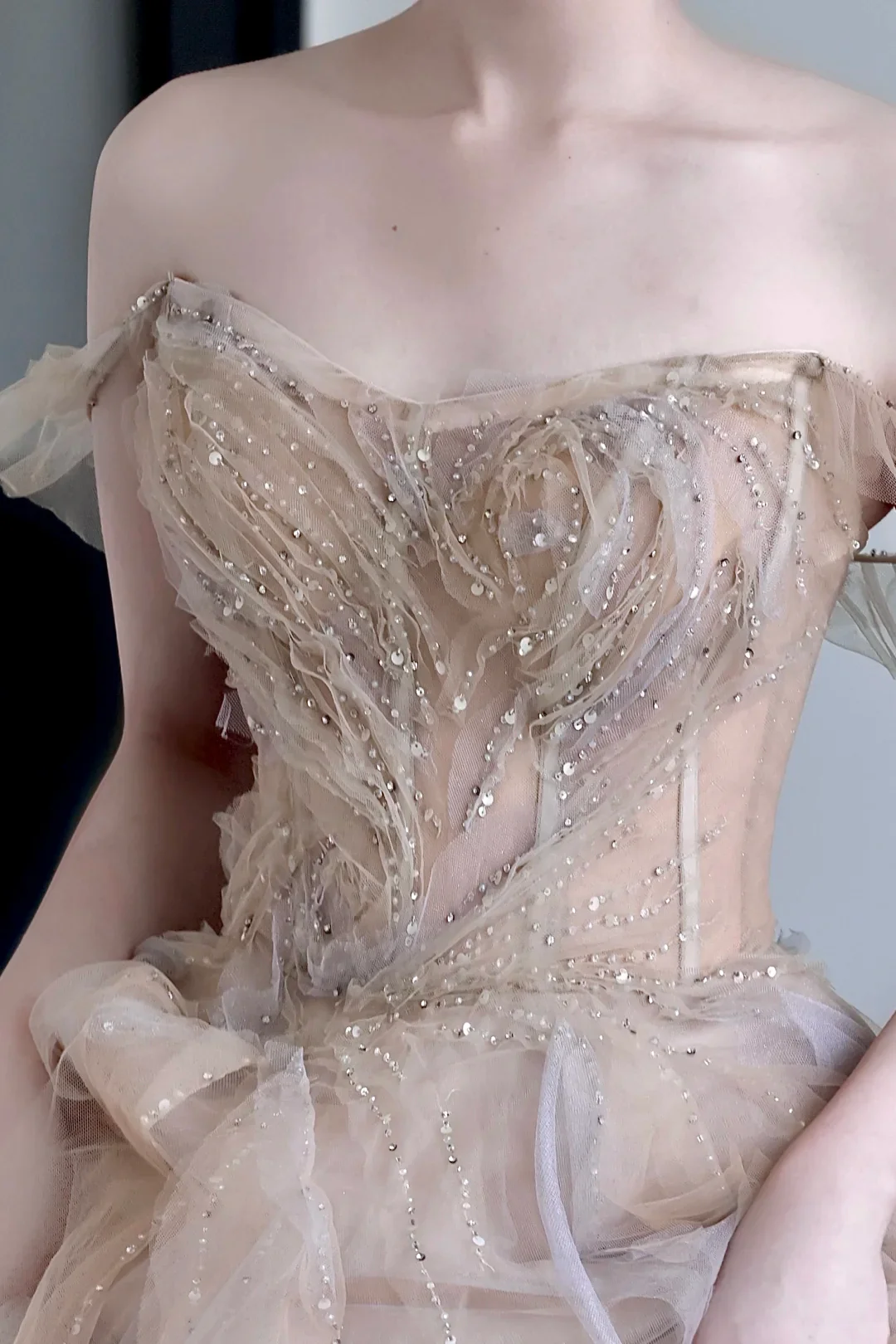 Gorgeous Ball Gown Off The Shoulder Champagne Tulle Long Prom Dresses Graduation Dresses DP664 - Deanwangkt