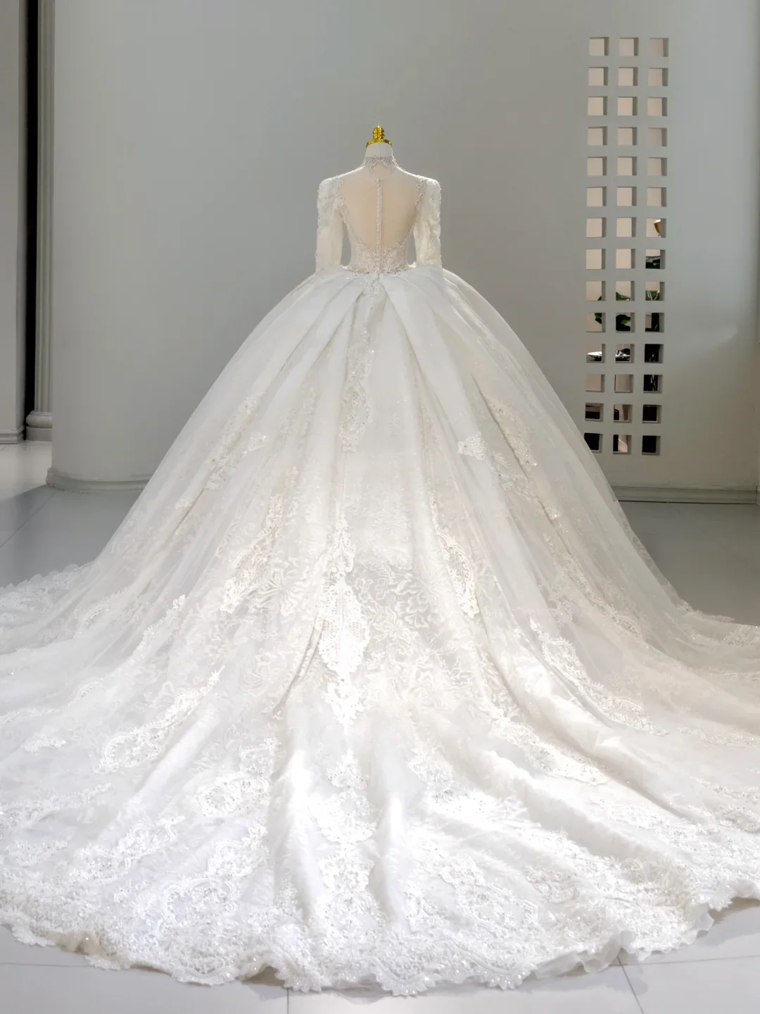 Romantic Wedding Gown Bridal Dress Ball Gown High Neck Lace Wedding Dress White Wedding Dresses Modest Wedding Gowns DH2046 - Deanwangkt