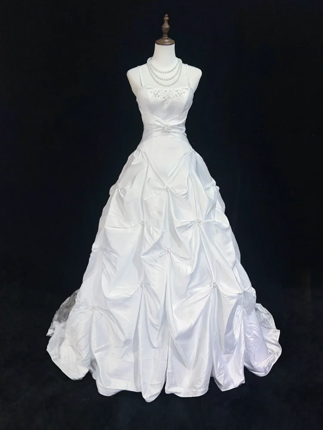 Vintage Bridal Dress Ball Gown Spaghetti Straps Taffeta White Long Wedding Dress Retro Wedding Dresses Modest Wedding Gowns DH2672 - Deanwangkt