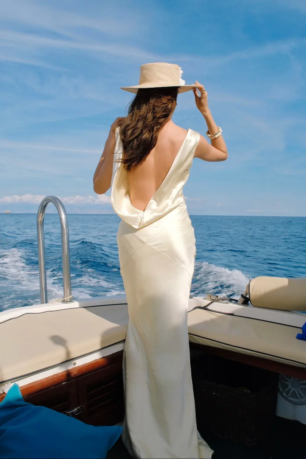 Elegant White Sheath Long Prom Dresses Open Back Sleeveless Evening Dresses DP3916 - Deanwangkt