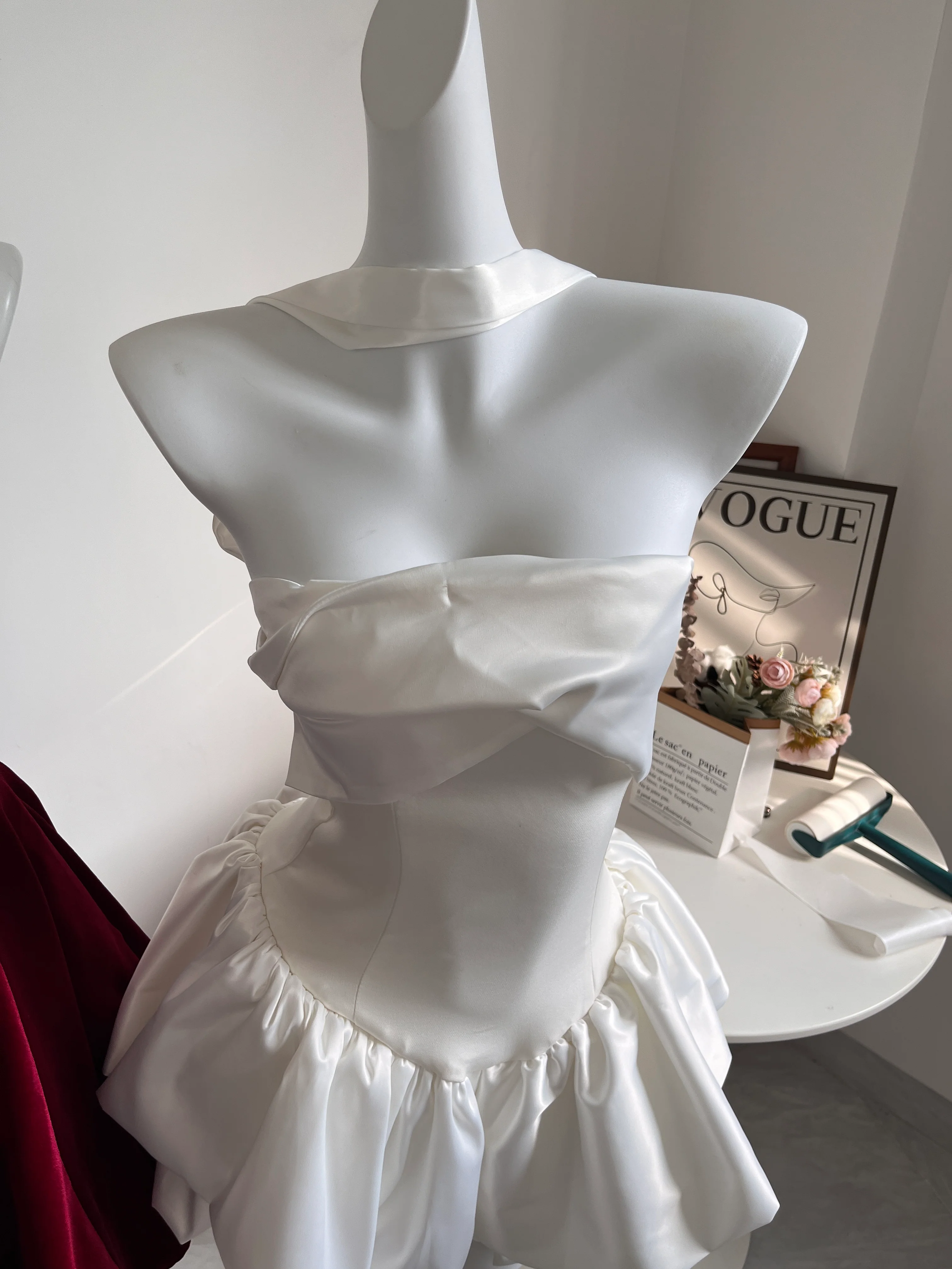 Pretty A Line Strapless White Satin Formal Homecoming Dresses 21st Birthday Outfits Graduation Dress Short Mini Night Cocktail Dresses DH2480 - Deanwangkt