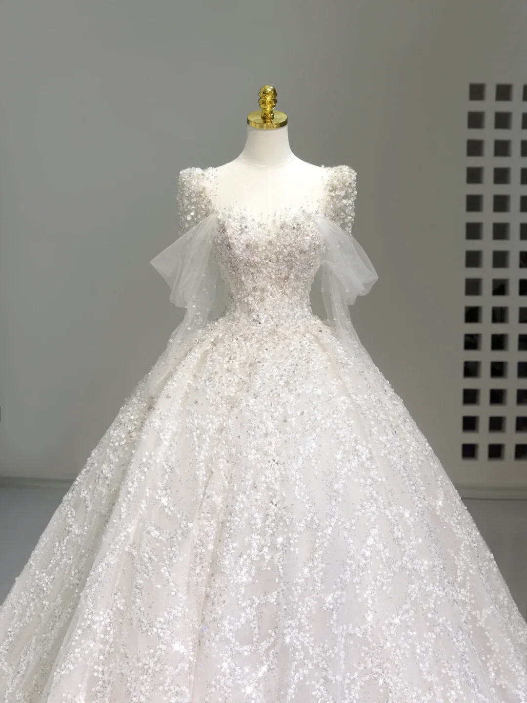 Romantic Wedding Gown Bridal Dress Ball Gown Square Neck Satin Wedding Dress White Wedding Dresses Modest Wedding Gowns DH2041 - Deanwangkt