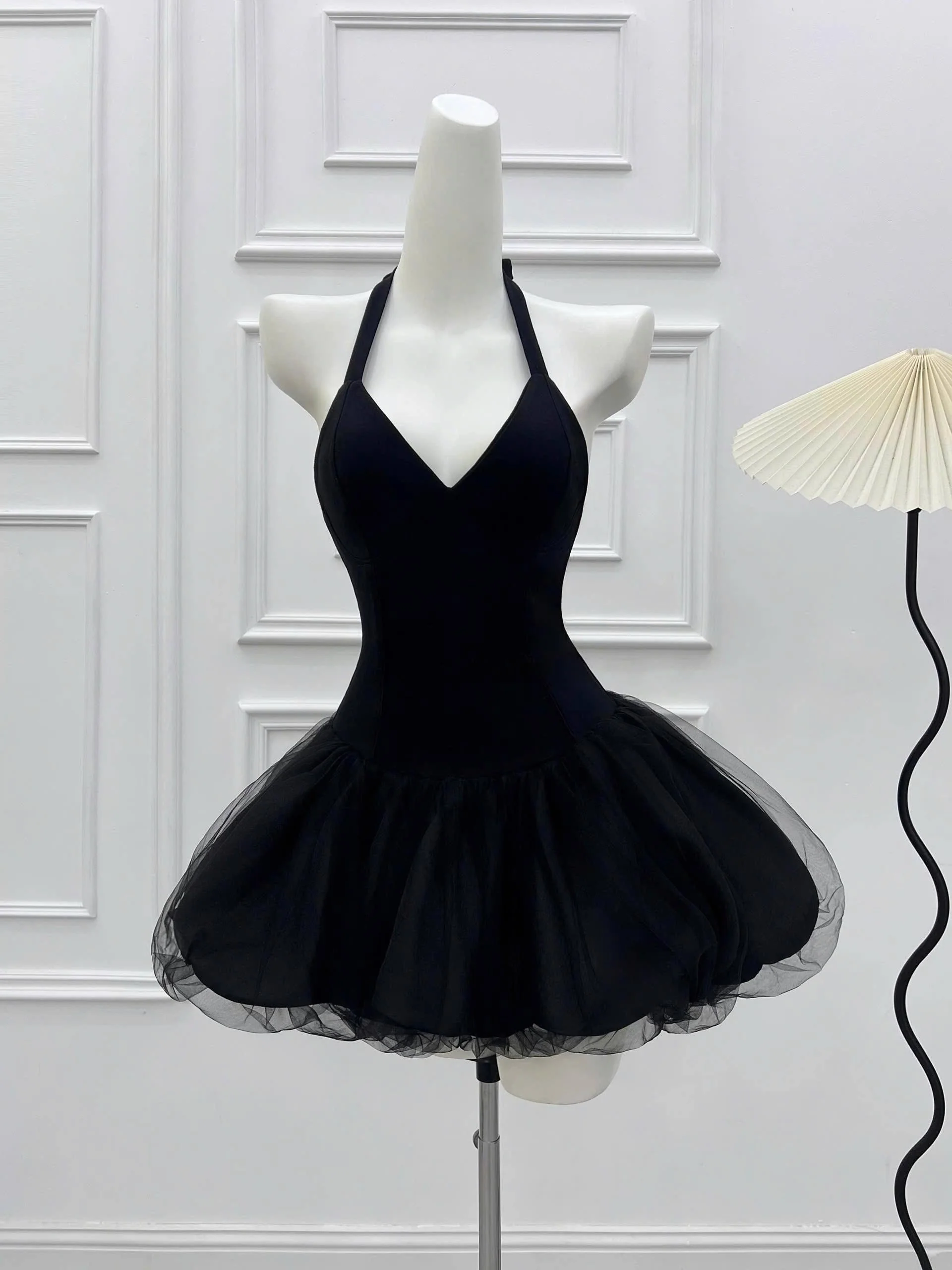 Cute Ball Gown Halter Little Black Dress Party Dresses Short Formal Homecoming Dresses Night Chic Elegant Short Dresses Cocktail Dress 16th Birthday Outfits Hoco Dresses DH2769 - Deanwangkt