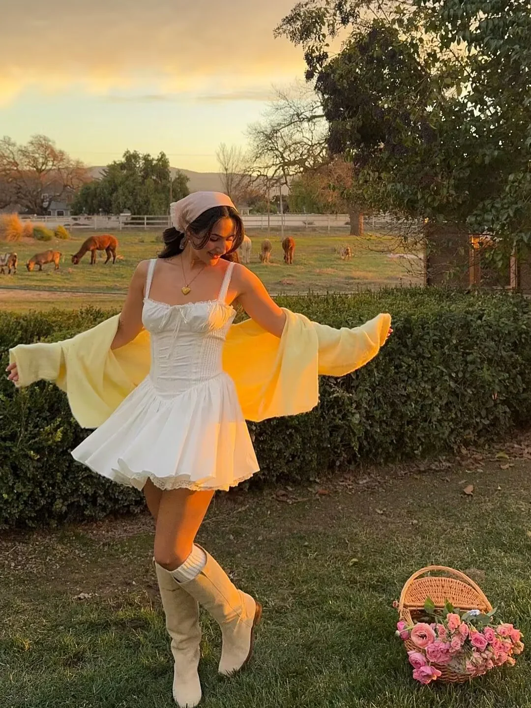 Cute A line Square Neck White Short Lace Homecoming Dress Summer Hoco Dresses Mini Night Homecoming Outfits DH2482 - Deanwangkt