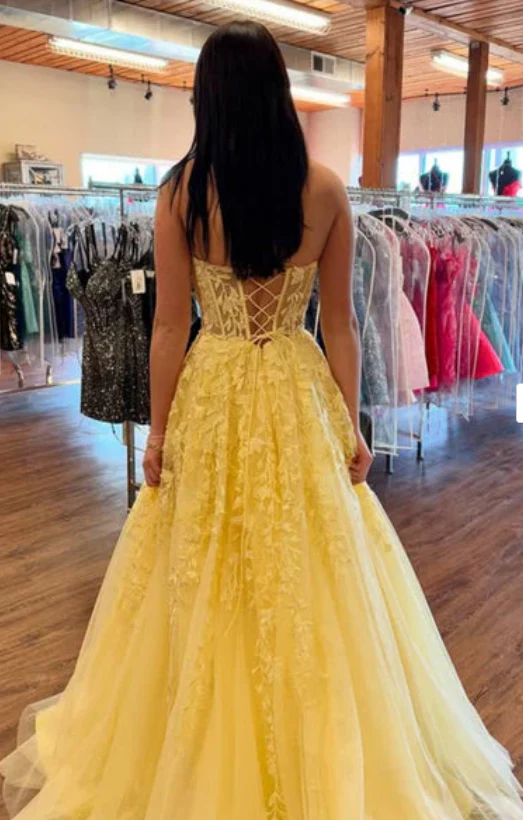 Chic Sweetheart A-line Yellow Long Prom Dresses Sleeveless Tulle Applique Yellow Birthday Dresses DP3857 - Deanwangkt