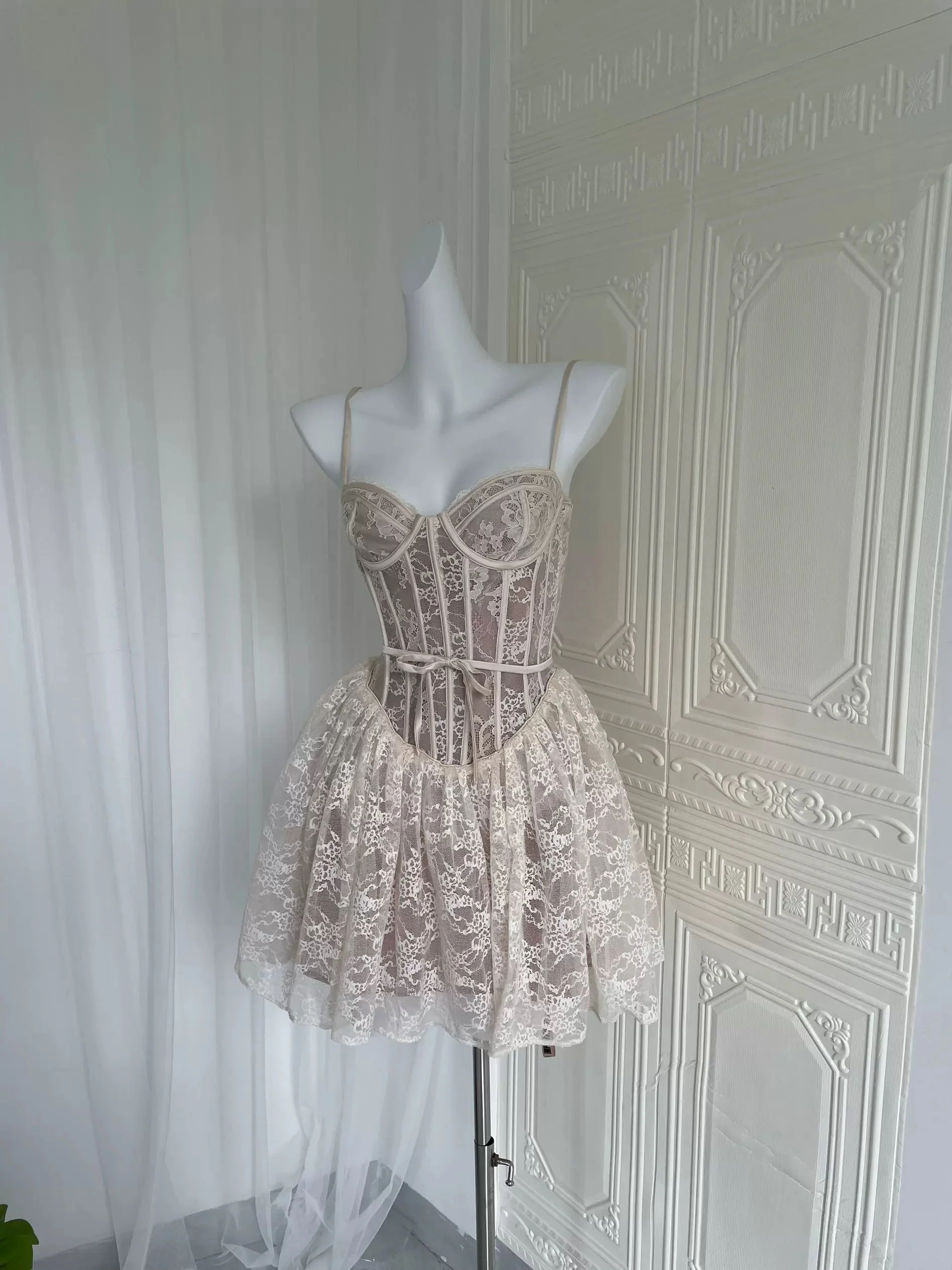 Pretty A line Spaghetti Straps White Lace Formal Homecoming Dresses Short 16th Birthday Outfits Graduation Dress Mini Cocktail Dresses DH2479 - Deanwangkt