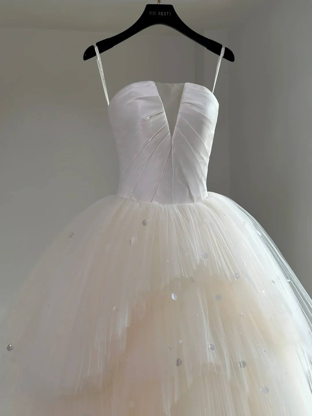 Dreamy Wedding Gown Bridal Dress Ball Gown Strapless Tulle Wedding Dress Long Sleeves Wedding Dresses Modest Wedding Gowns DH2049 - Deanwangkt