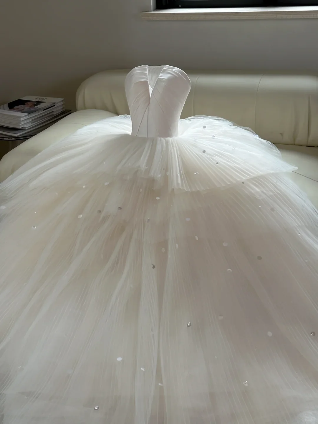 Dreamy Wedding Gown Bridal Dress Ball Gown Strapless Tulle Wedding Dress Long Sleeves Wedding Dresses Modest Wedding Gowns DH2049 - Deanwangkt