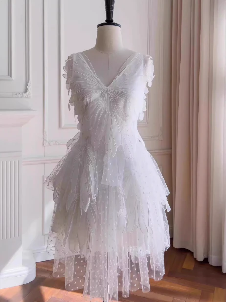 Pretty A line V Neck Lace White Short Formal Homecoming Dresses Middle School Short 21st Birthday Outfits Graduation Dress Mini Cocktail Dresses DH2310 - Deanwangkt