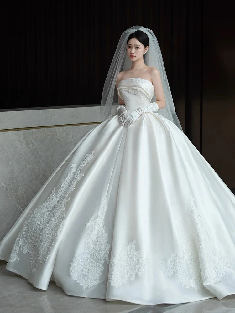 Princess Bridal Dress Ball Gown Strapless Sleeveless Lace White Appliques Wedding Dresses Pretty Bridal Gowns DH958 - Deanwangkt