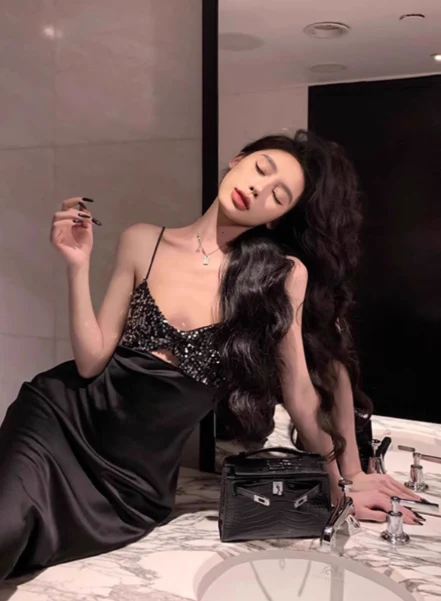 Modest Sheath Spaghetti Strap Long Evening Gown Black Formal Dress Elegant Sequin Satin Birthday Prom Dress DP2799 - Deanwangkt