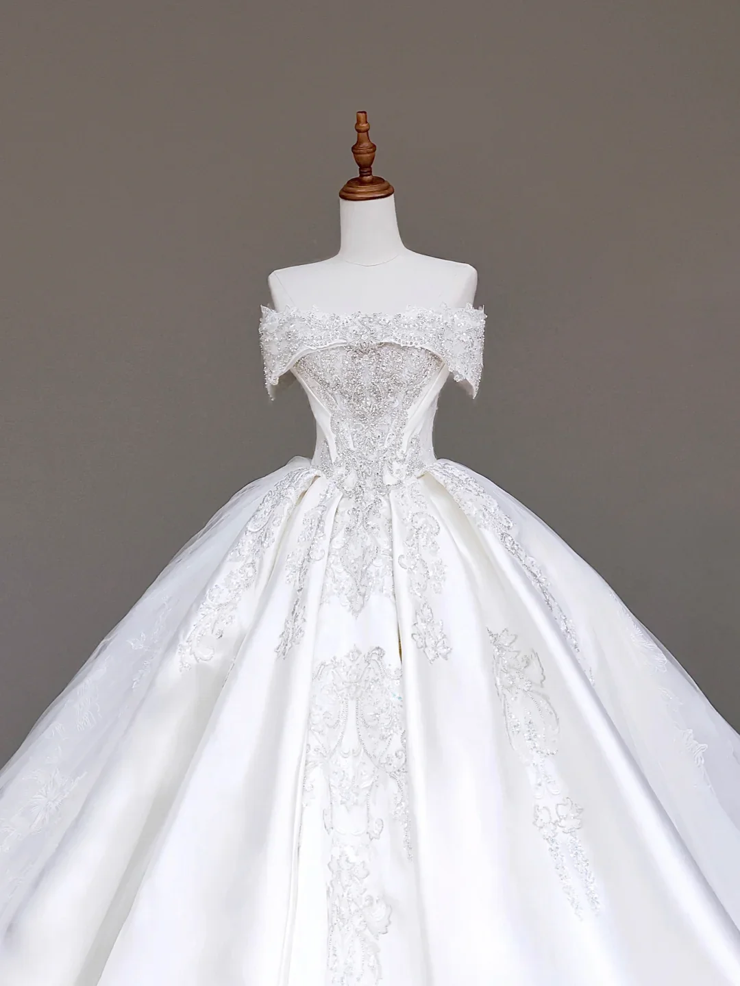 Classy Elegant Ball Gown Off The Shoulder Sequin White Short Sleeves Wedding Dress Brides Dress DP685 - Deanwangkt