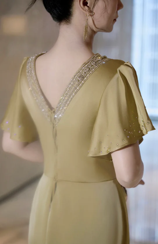 Elegant V-neck Sheath Olive Green Mother of the Bride Dress Rhinestone Satin Green Evening Dress DP3708 - Deanwangkt