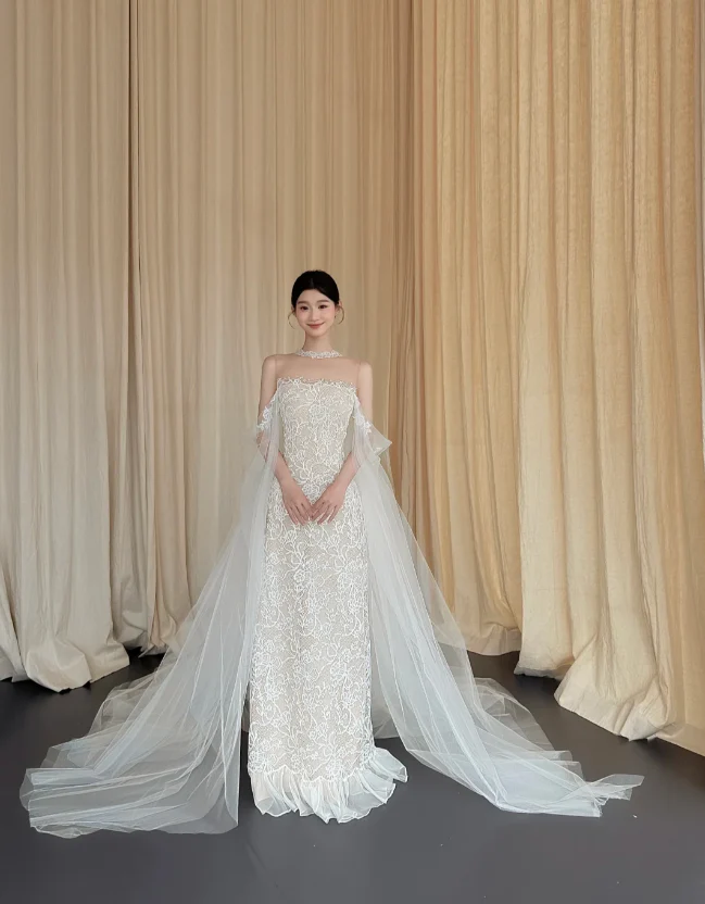 Elegant Strapless Sheath Wedding Dresses Lace Applique White Bridal Dresses DP3327 - Deanwangkt