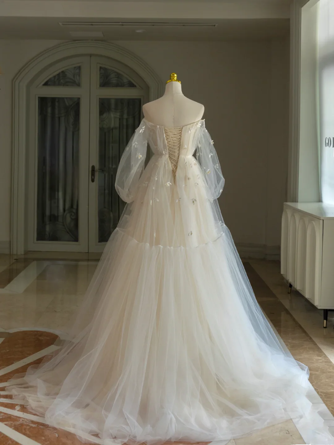 Princess Bridal Dress Ball Gown Off The Shoulder Lace Tulle Wedding Dress With Long Sleeves Wedding Dresses Modest Wedding Gowns DH1614 - Deanwangkt