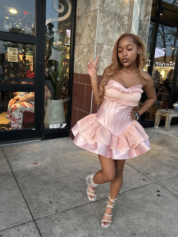 Princess Ball Gown Sweetheart Pink Satin Lace Short Formal 8th Grade Homecoming Dresses Middle School Cocktail Dress Hoco Outfits DH2597 - Deanwangkt