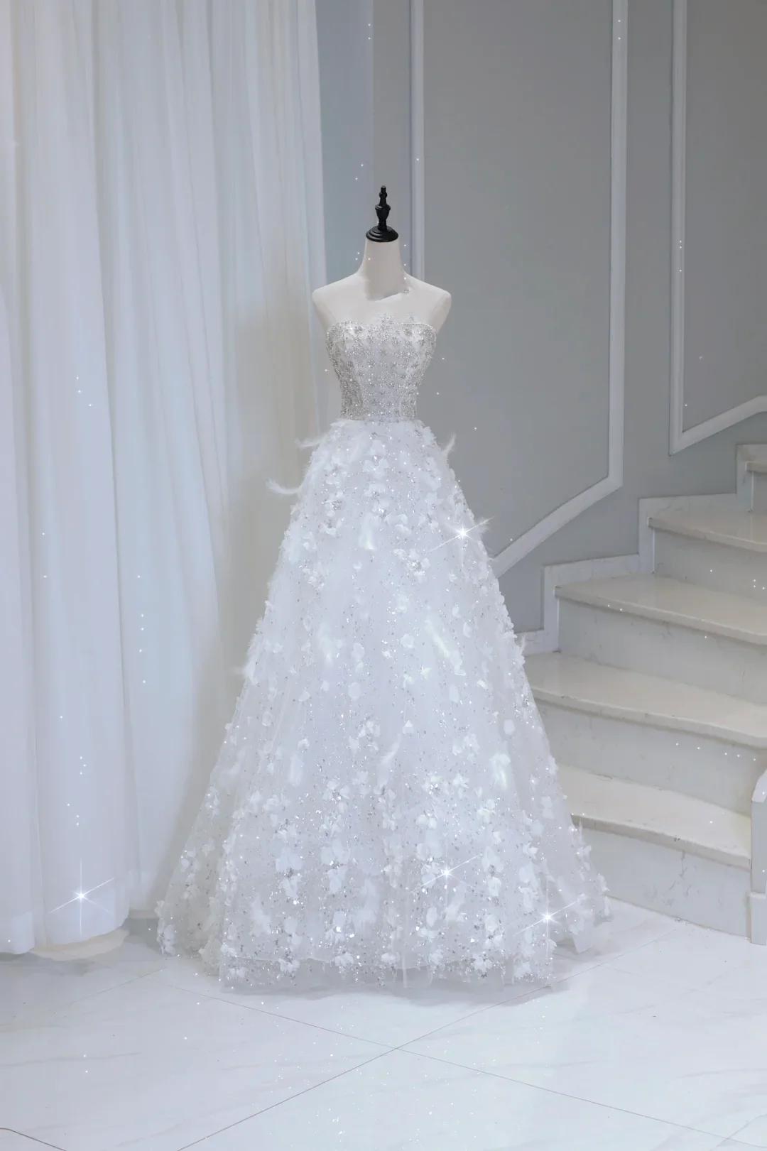 Timeless Bridal Gown Ball Gown Strapless Sequin Sleeveless Long White Wedding Dresses Elegant Bridal Gowns DH886 - Deanwangkt