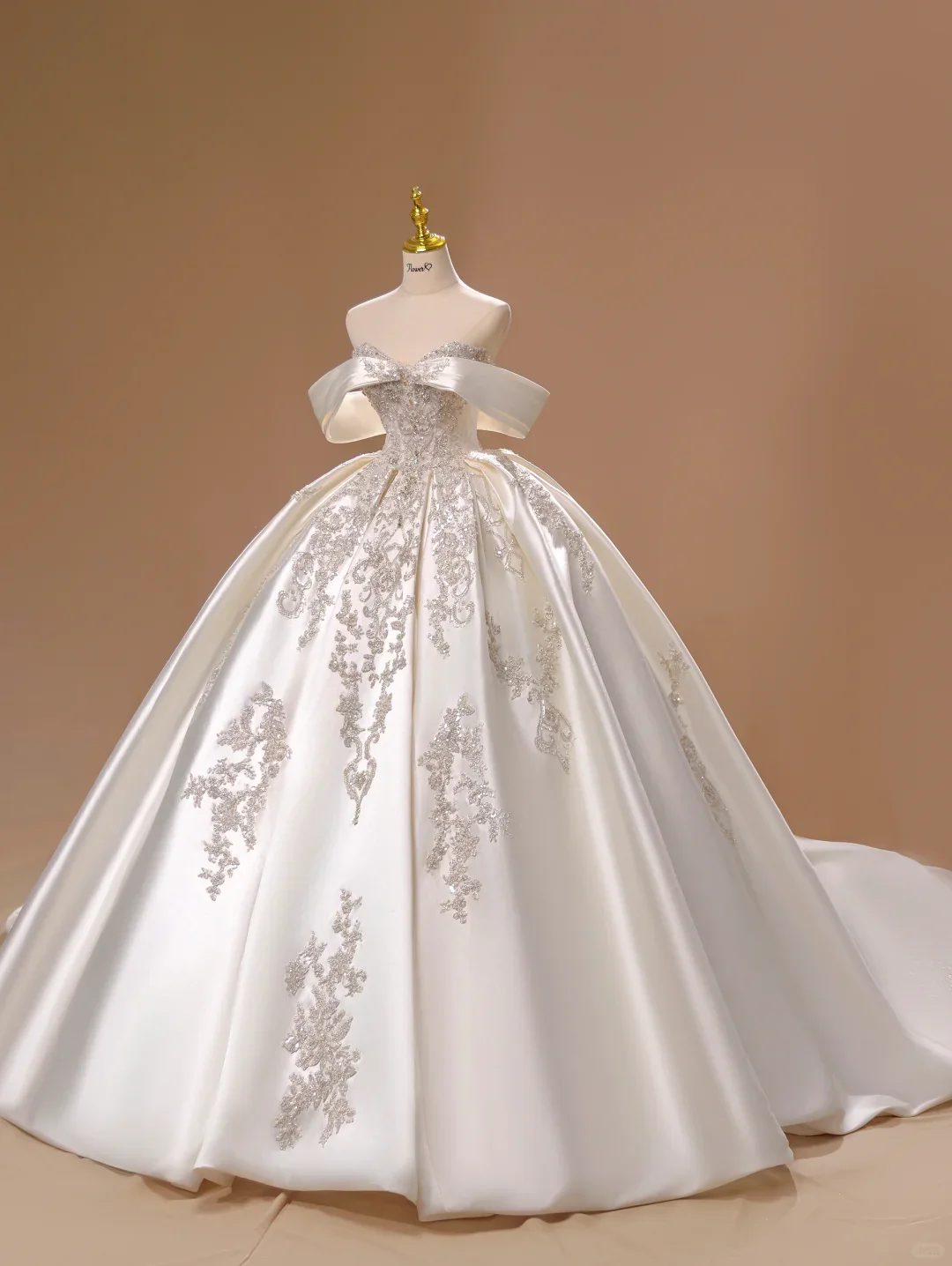 Princess Wedding Dress Ball Gown Off The Shoulder Satin Lace Short Sleeves Wedding Dresses Bridal Gowns DH2803 - Deanwangkt