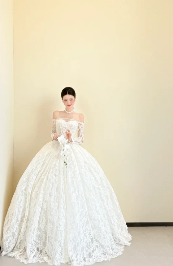 Modest Off-the-shoulder Ball Gown Luxury Wedding Dresses, Lace Applique White Bridal Gowns Long Sleeve Bridal Dresses DP3247 - Deanwangkt