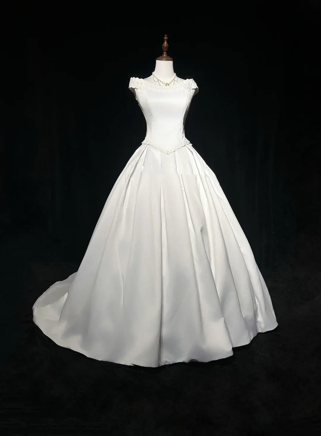 Vintage Wedding Dress 1970s Ball Gown Off The Shoulder Satin White Long Wedding Dresses Bridal Gowns Elegant Brides Gown DH570 - Deanwangkt