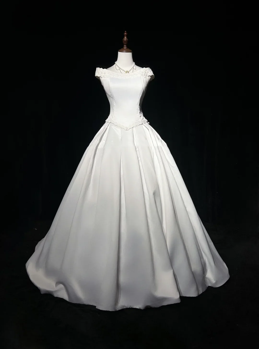 Vintage Wedding Dress 1970s Ball Gown Off The Shoulder Satin White Long Wedding Dresses Bridal Gowns Elegant Brides Gown DH570 - Deanwangkt
