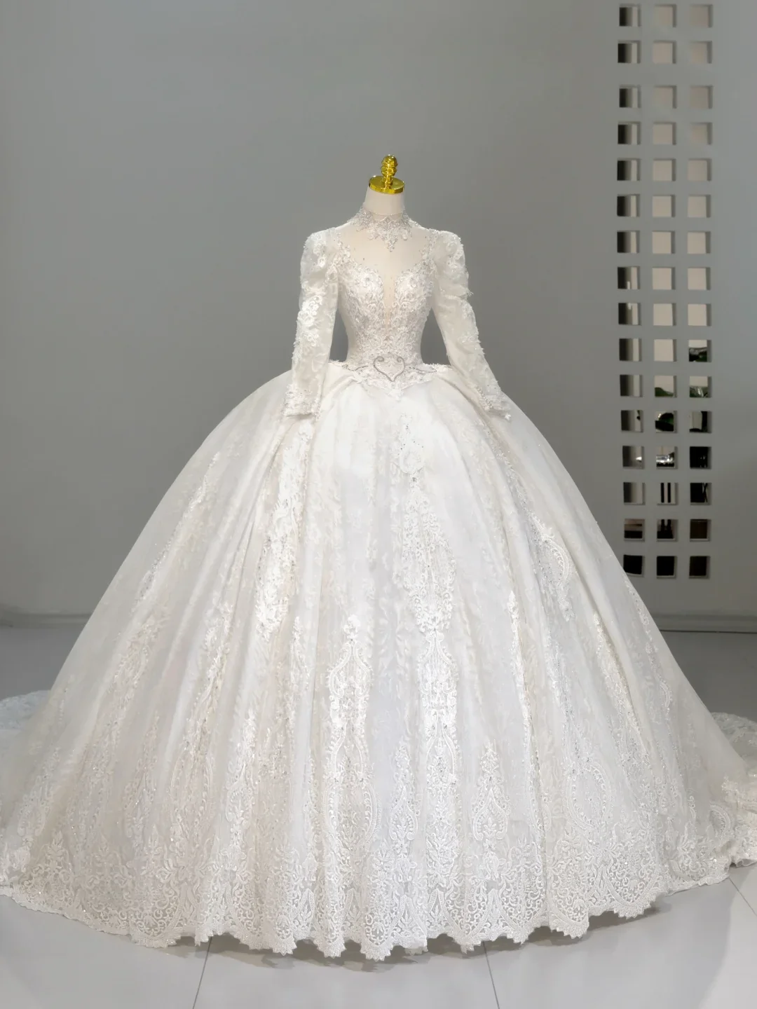 Romantic Wedding Gown Bridal Dress Ball Gown High Neck Lace Wedding Dress White Wedding Dresses Modest Wedding Gowns DH2046 - Deanwangkt