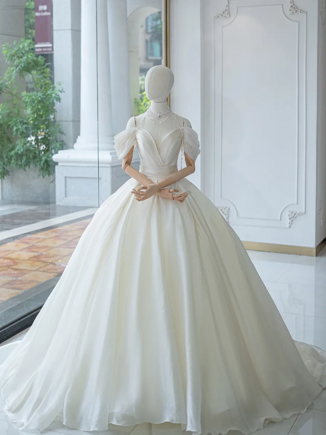 Timeless Bridal Gown Ball Gown Off The Shoulder Satin Long White Wedding Dresses Elegant Bridal Gowns DH879 - Deanwangkt
