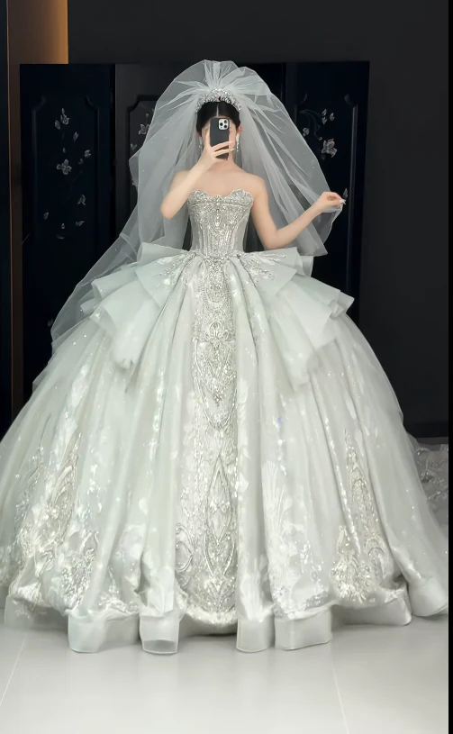 Luxury Sweetheart Neck Ball Gown Tulle Long Wedding Dresses Beaded Off-White Bridal Gowns Sleeveless Bridal Dresses DP3746 - Deanwangkt