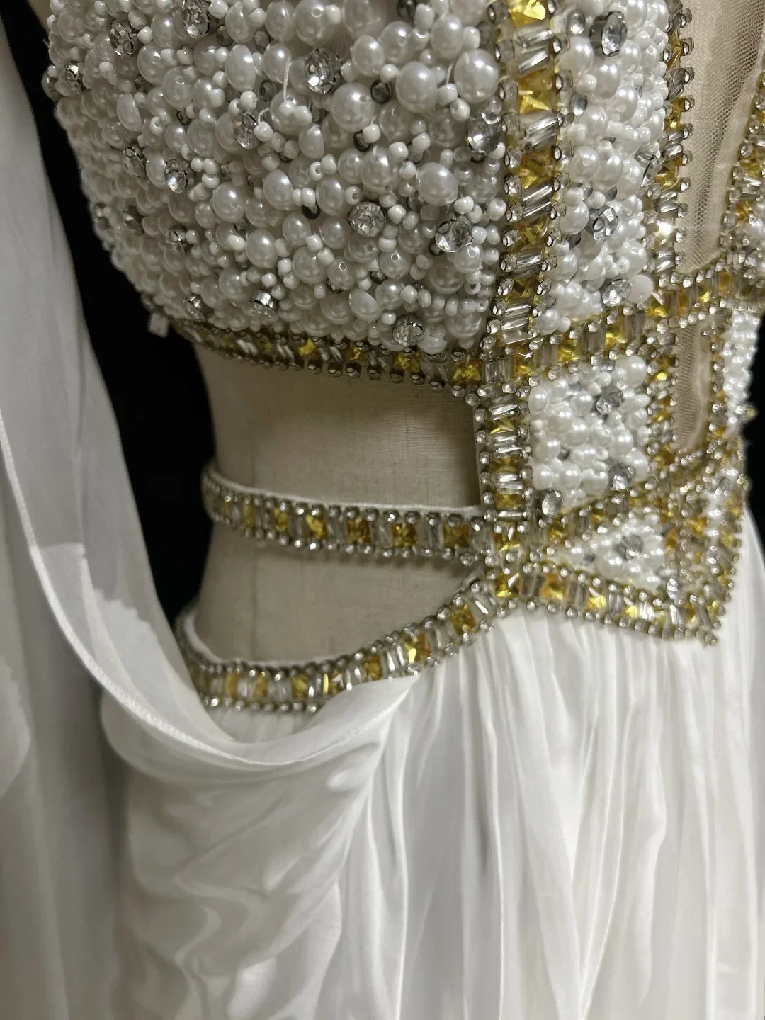 Retro A Line V Neck White Chiffon With Silver Gold Beads Long Flowers Prom Dresses Party Dress 21st Birthday Outfits Prom Gowns DH2662 - Deanwangkt