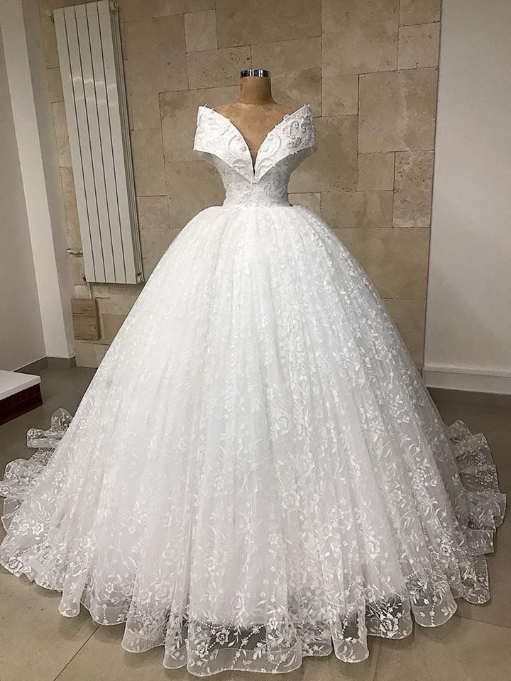Classic Wedding Dress Ball Gown Off The Shoulder White Lace Wedding Dresses Dreamy Bridal Gowns DH1230 - Deanwangkt