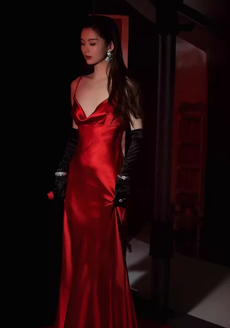 Modest Burgundy Spaghetti Strap Long Evening Gown Sheath Elegant Satin Formal Dress Open Back Party Dress  DH2754 - Deanwangkt