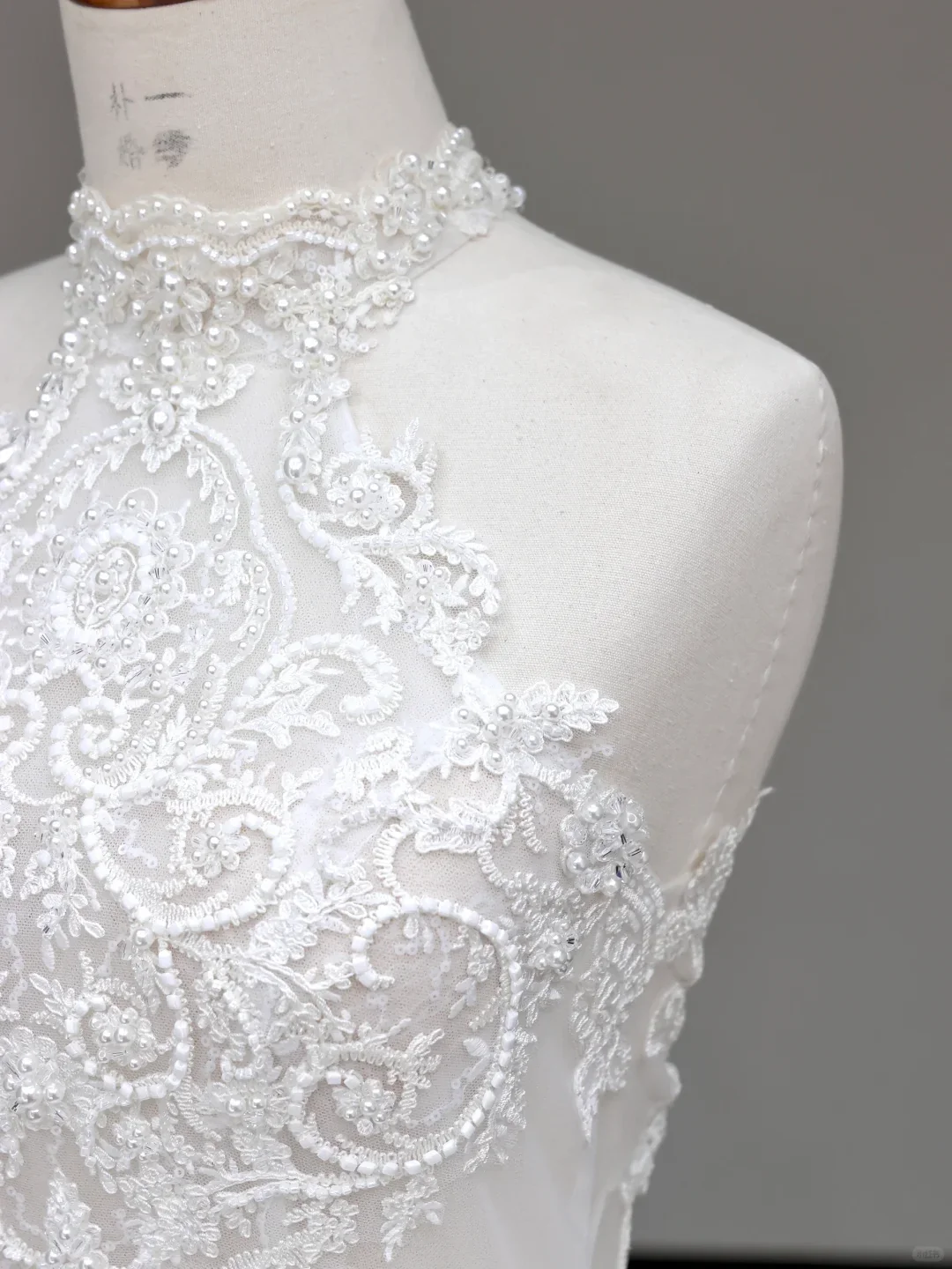 Unique Bridal Gown Ball Gown High Neckline Sleeveless Tulle White Wedding Dresses Bridal Gowns DP693 - Deanwangkt