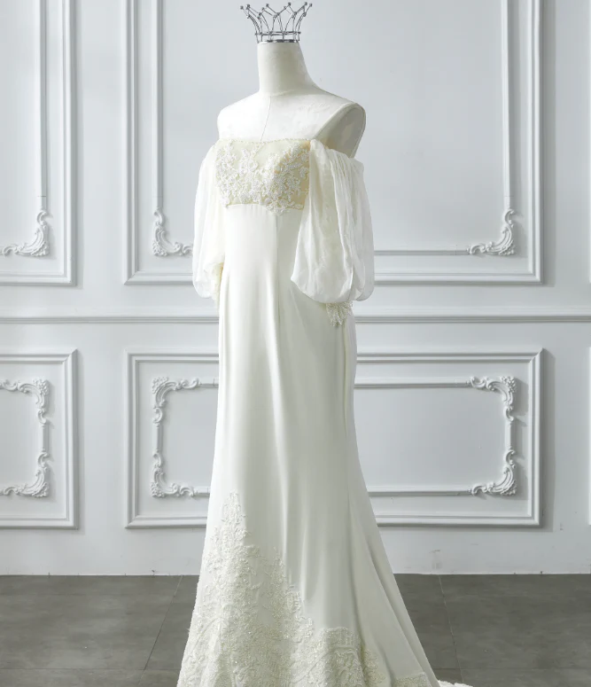 Romantic Wedding Gown Bridal Dress A Line Square Neck Satin Wedding Dress Ivory Wedding Dresses Modest Wedding Gowns DH2038 - Deanwangkt