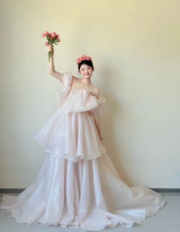 Gorgeous Off-the-shoulder Sheath Long Wedding Dresses Tulle Bridal Dresses Light Pink Short-sleeved Bridal Gowns DP3705 - Deanwangkt