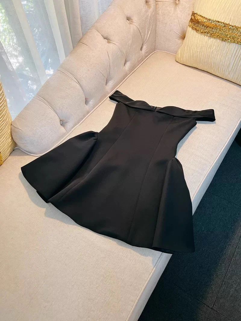 Trendy A line Off The Shoulder Satin Red Formal Short 8th Grade Homecoming Dress Summer Middle School Hoco Dresses Birthday Outfits W934 - Deanwangkt