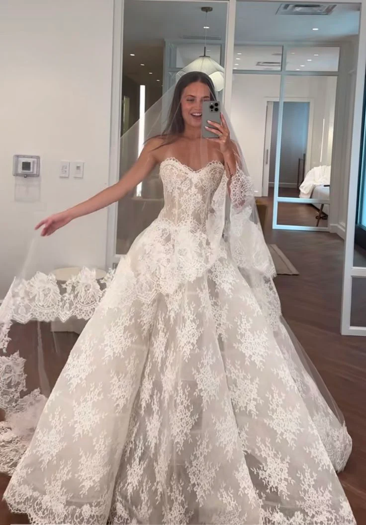 Princess Bridal Dress Ball Gown Sweetheart Sleeveless Lace White Wedding Dresses Pretty Bridal Gowns DH953 - Deanwangkt