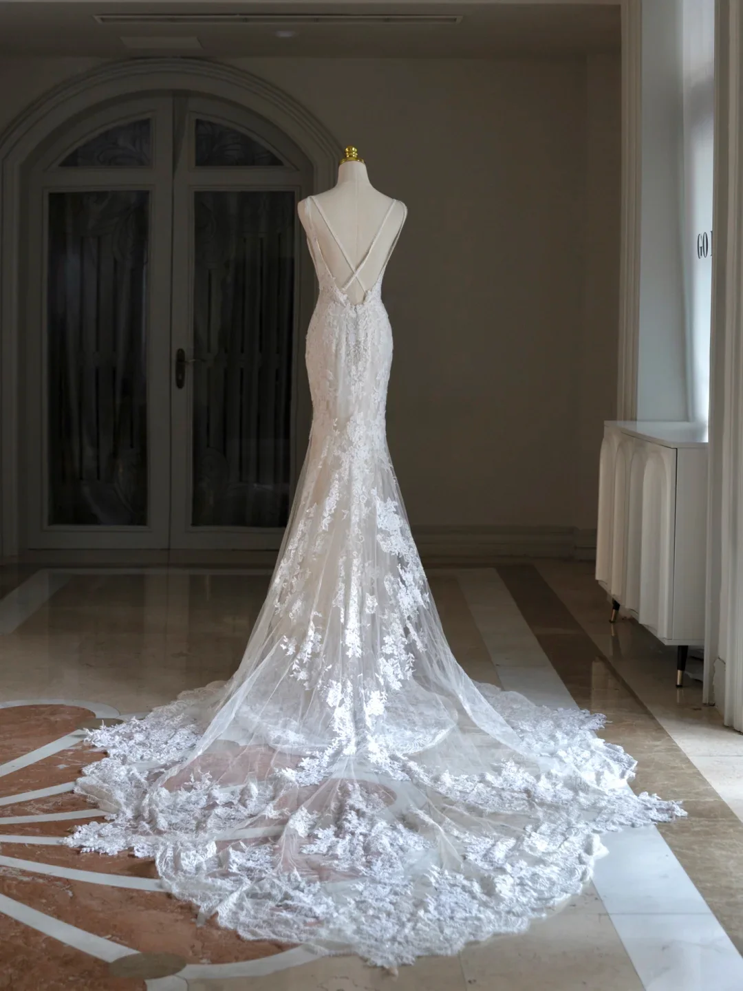 Luxury Mermaid Spaghetti Straps Lace White Wedding Dress Modest Wedding Dresses Princess Wedding Gowns DH1548 - Deanwangkt