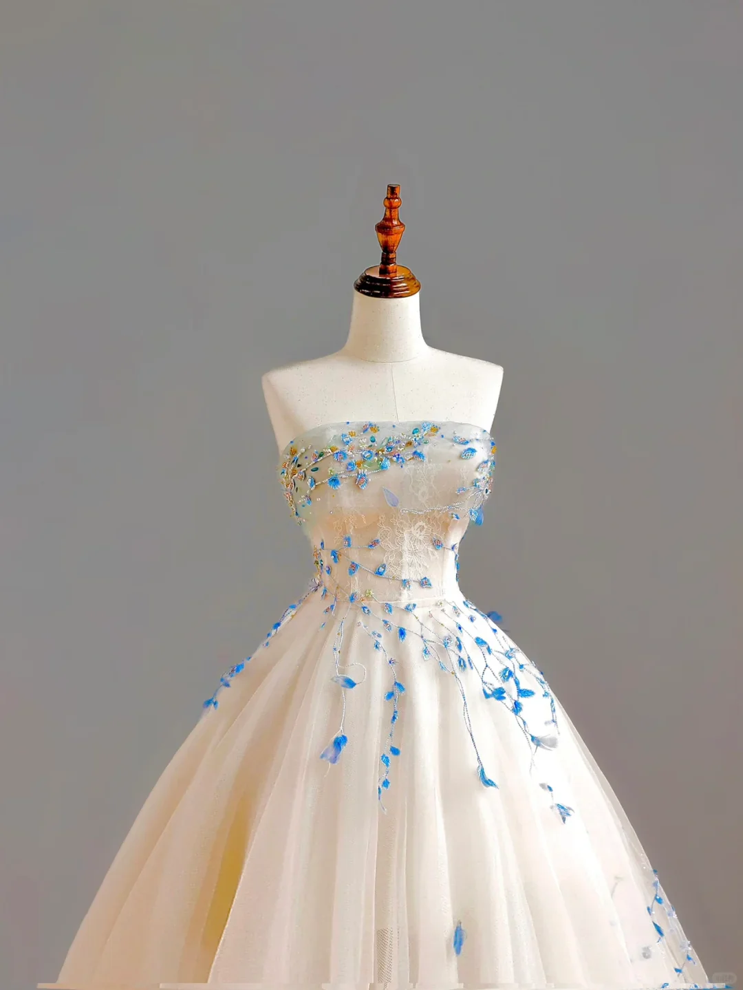 Elegant Glamour Ball Gown Strapless Blue Beads 21st Birthday Dresses Evening Gown Birthday Outfits Evening Dress For Women DP1534 - Deanwangkt