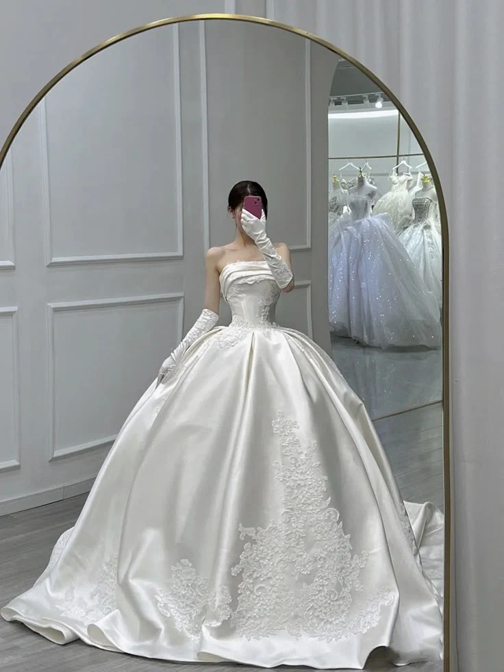 Unique Bridal Dress Ball Gown Strapless Satin White Long Wedding Dresses Luxury Bride Dress Bridal Gowns With Gloves DH1420 - Deanwangkt