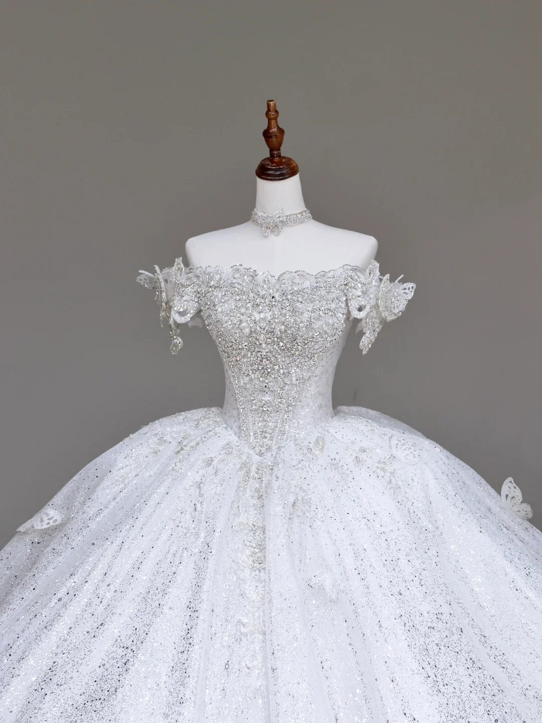 Unique Bridal Gown Ball Gown Off The Shoulder White Sequin Wedding Dresses Bridal Gowns DP719 - Deanwangkt