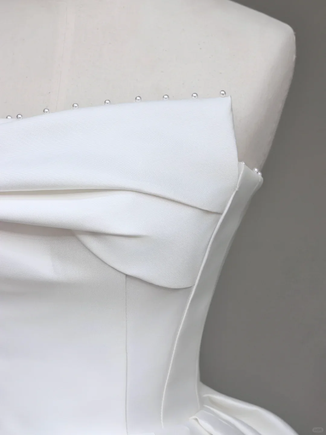 Unique Bridal Gown A line Strapless Satin Ivory Wedding Dresses Minimalist Bridal Gowns DP691 - Deanwangkt