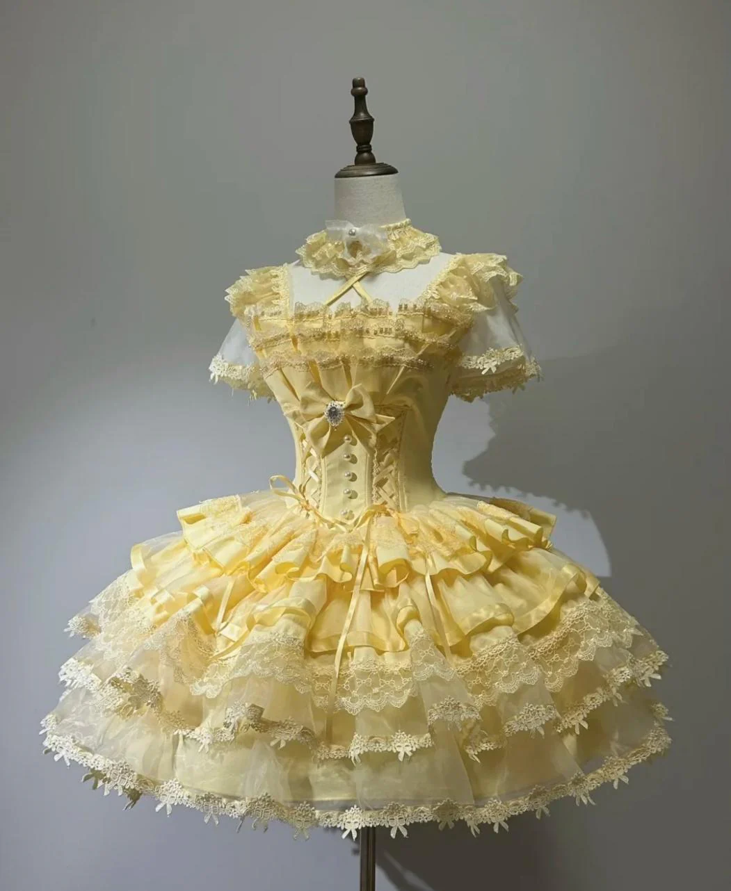 Vintage Ball Gown Yellow Tulle Lace Spaghetti Straps Short Lolita Outfits 18th Birthday Dress Mini Cute Lolita Dress DP2941 - Deanwangkt